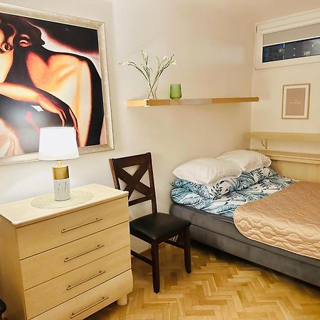 Comfortable In The Center Βαρσοβία Εξωτερικό φωτογραφία